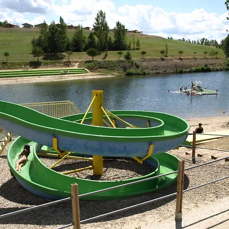 Holiday park Terres De France - Les Hameaux Des Lacs 2*
