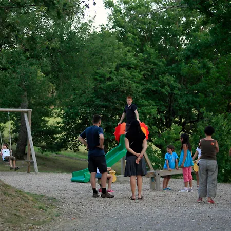 Terres De France - Les Hameaux Des Lacs Aldeamento Turístico 2*