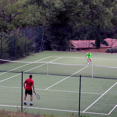Aldeamento Turístico Terres De France - Les Hameaux Des Lacs 2*