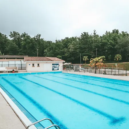 Terres De France - Les Hameaux Des Lacs 2*