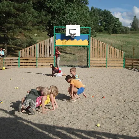 Terres De France - Les Hameaux Des Lacs 2* Monclar-de-Quercy