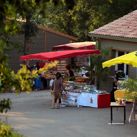 Feriepark Terres De France - Les Hameaux Des Lacs Monclar-de-Quercy