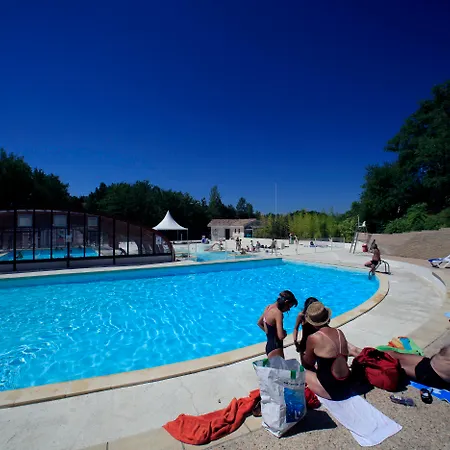 Feriepark Terres De France - Les Hameaux Des Lacs