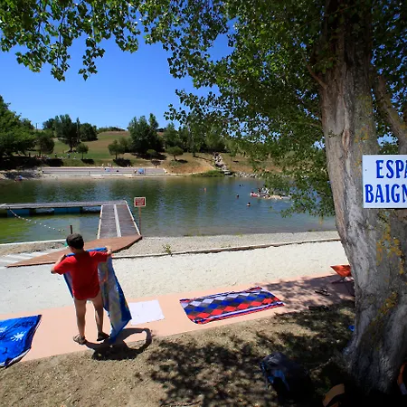 Feriepark Terres De France - Les Hameaux Des Lacs 2*