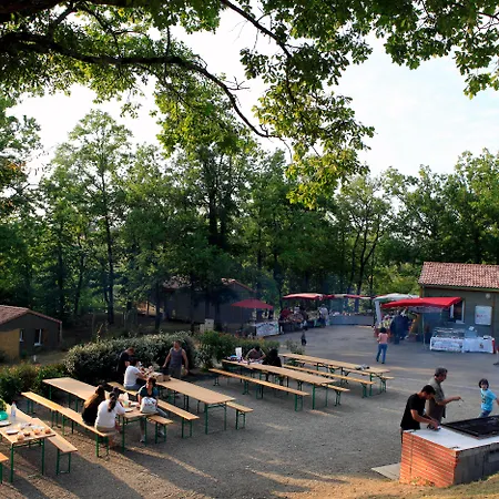 Feriepark Terres De France - Les Hameaux Des Lacs