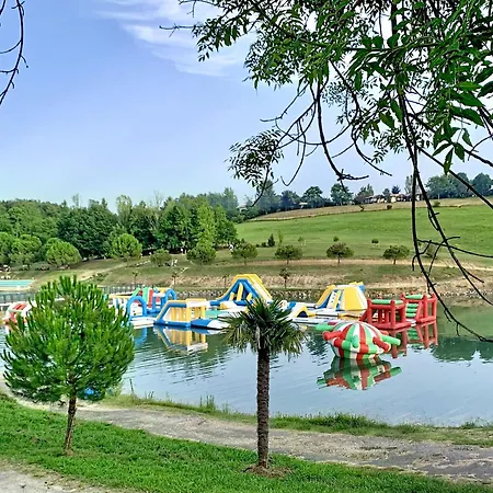 Terres De France - Les Hameaux Des Lacs 2* Monclar-de-Quercy