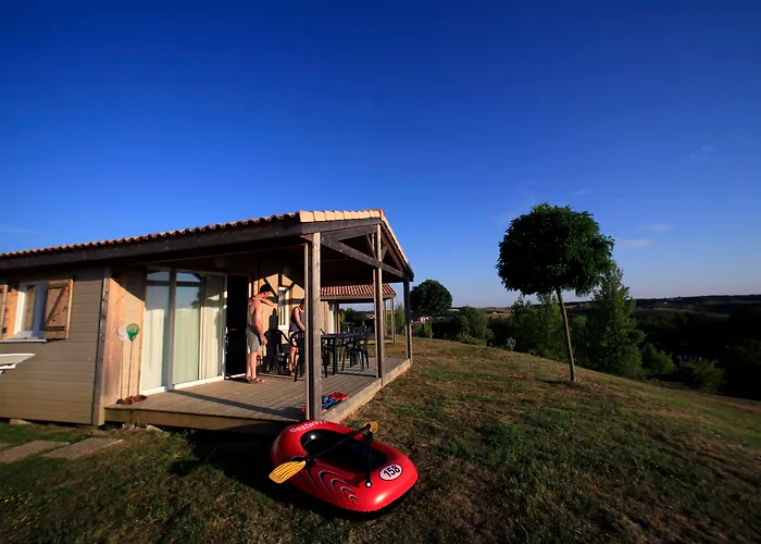 Terres De France - Les Hameaux Des Lacs 2*