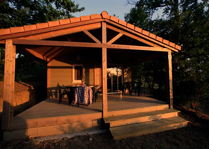 Parco vacanze Terres De France - Les Hameaux Des Lacs Monclar-de-Quercy